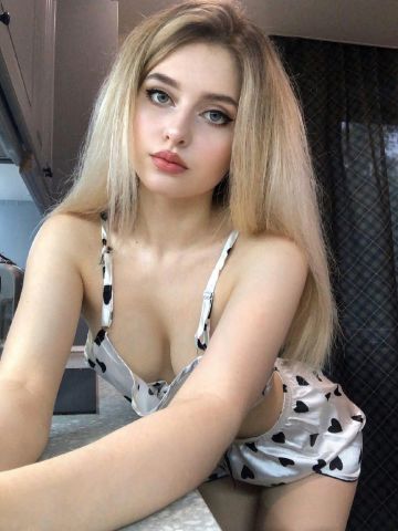 Проститутка Майя